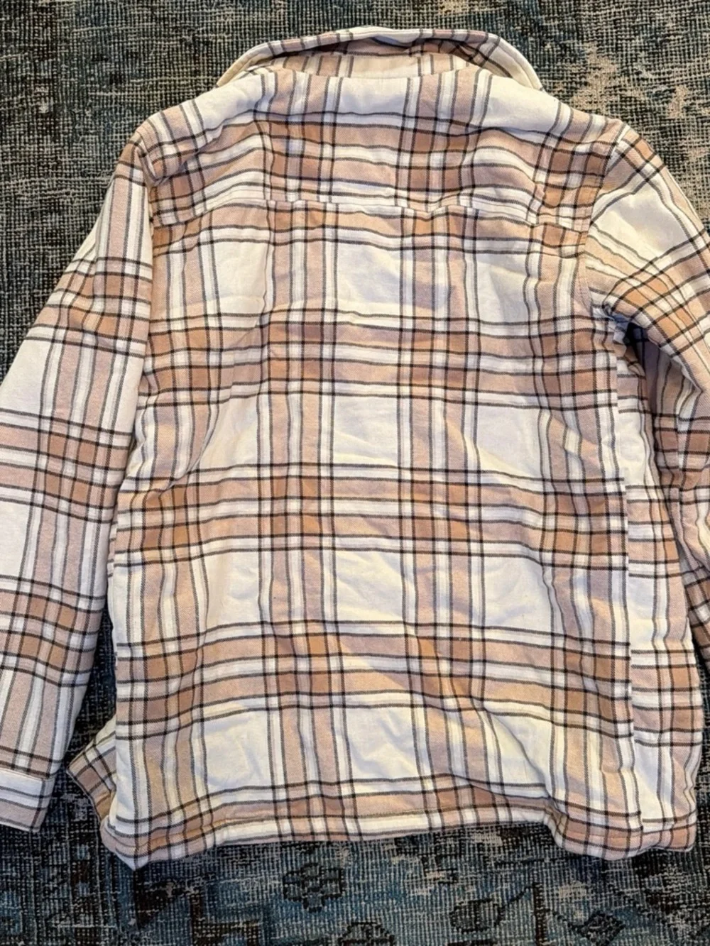 GAP Plaid Button-Up Shacket in Cream and Tan boys xxl